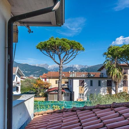 Residenza Tirrenia By Mmega Apartment Marina di Massa Exterior photo