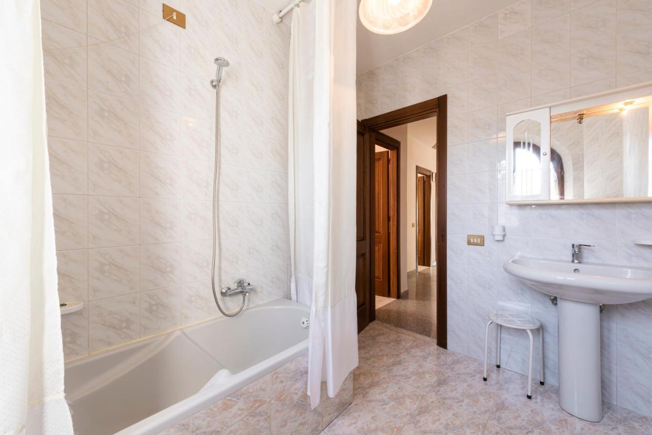 Residenza Tirrenia By Mmega Apartment Marina di Massa Exterior photo