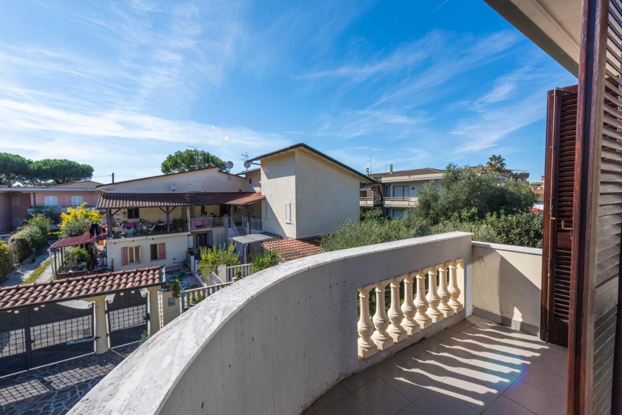 Residenza Tirrenia By Mmega Apartment Marina di Massa Exterior photo